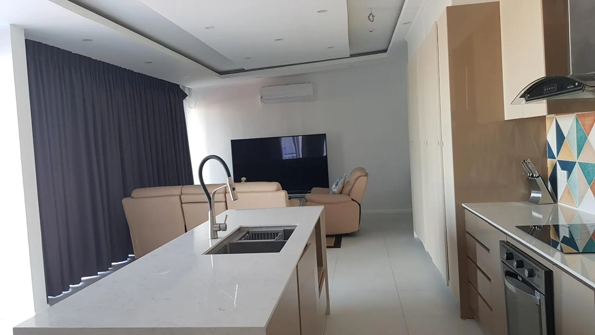 Chequers Suites Subic Bay Olongapo Philippines