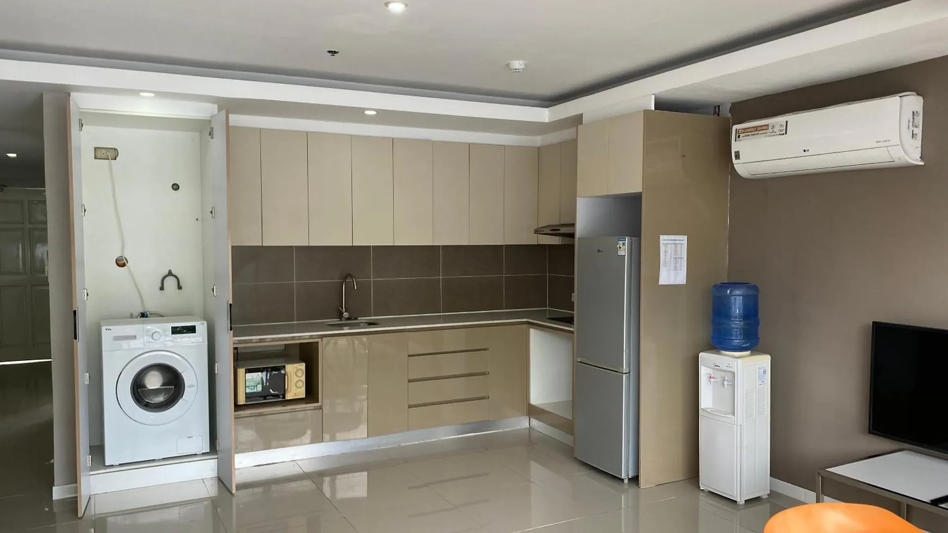 Chequers Suites Subic Bay Olongapo Philippines
