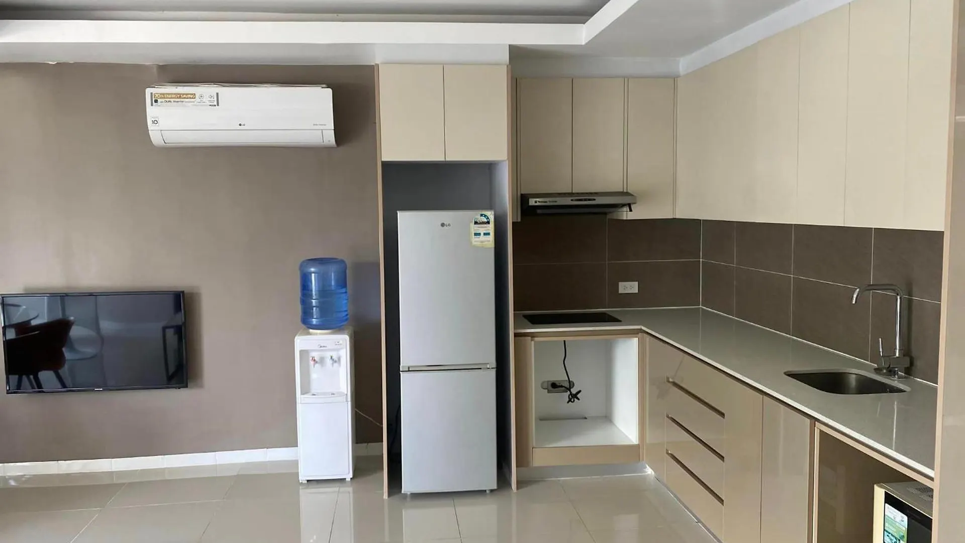 Apartment Chequers Suites Subic Bay Olongapo Philippines