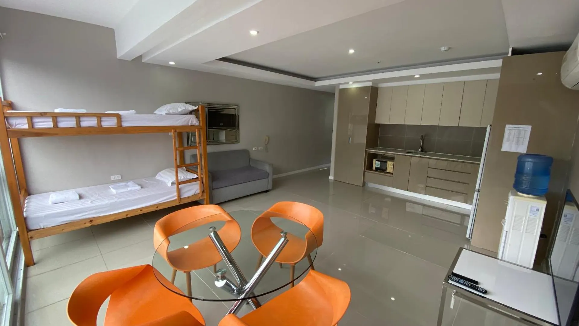 Apartment Chequers Suites Subic Bay Olongapo Philippines